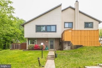Building Photo - 5620 Summer Oak Way