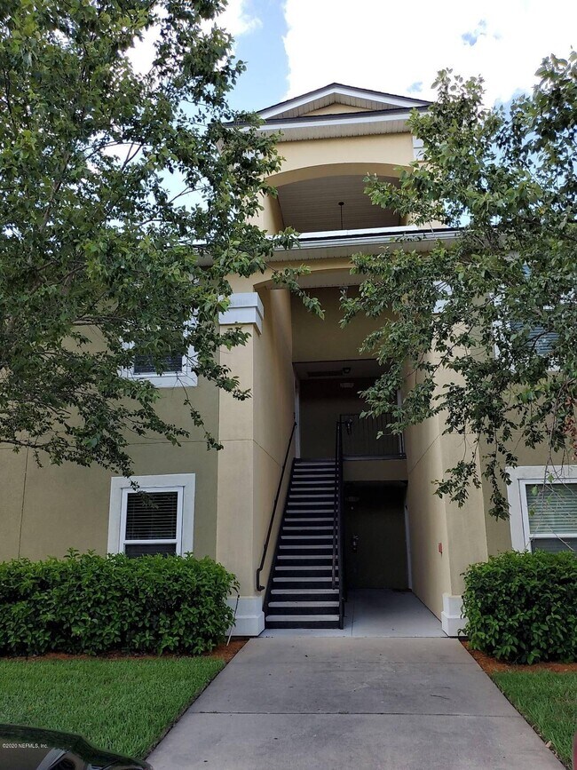 Building Photo - 6925 Ortega Woods Dr