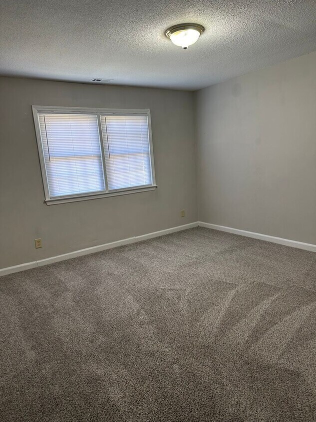 Foto principal - 523 Nelson Ave