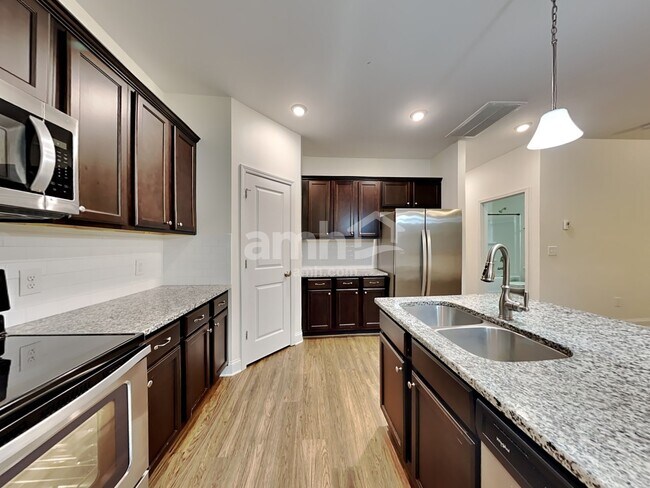 Building Photo - 54 Gregory Dr