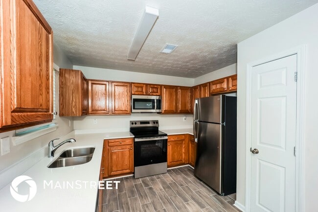 Building Photo - 2618 W Meyer Dr