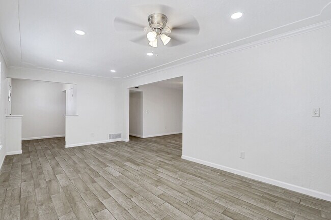 Foto del edificio - 10401 Centaur Dr