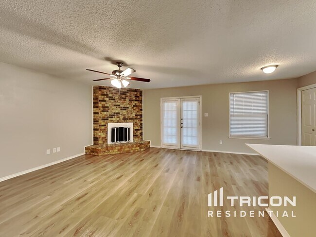 Foto del edificio - 5915 Myers Rd