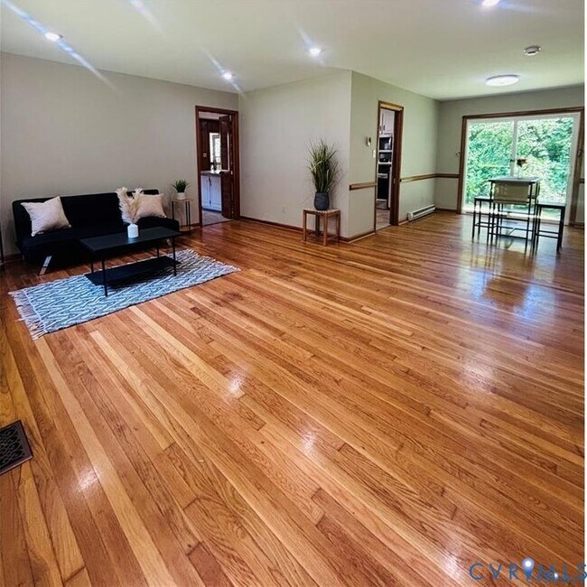 Building Photo - 4931 Lair Dr