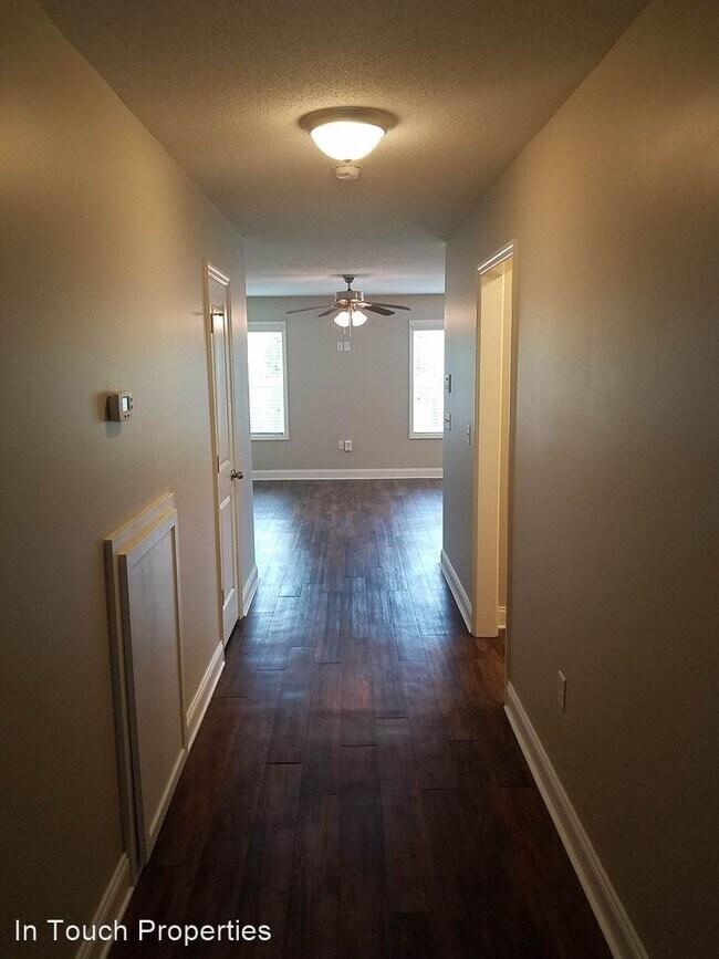 Foto del edificio - 3 br, 2.5 bath House - 4654 Sara Rd