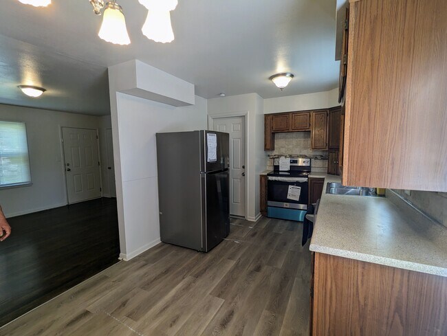 Foto del edificio - 3308 N McCoy St