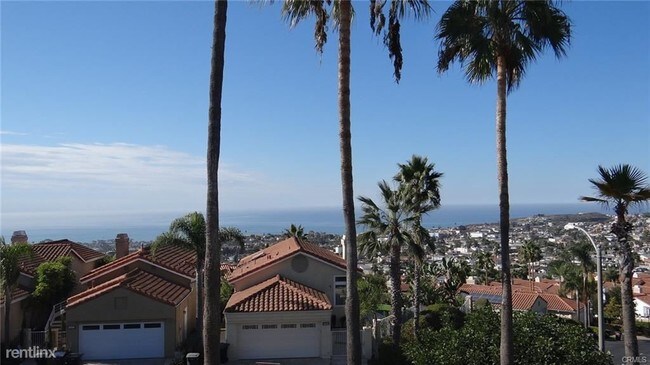 Building Photo - 3 br, 3 bath House - 24956 Beachwalk Way