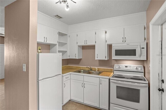 Foto del edificio - 2152 NE 3rd St