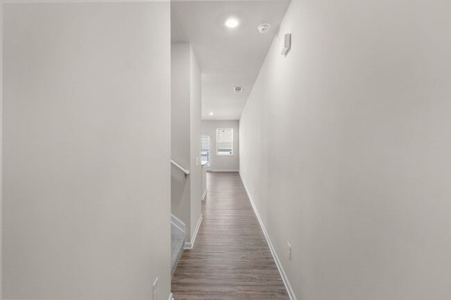 Building Photo - 384 Whitetail Cir