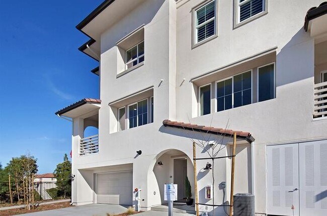 Building Photo - 1250 Calle Seabass