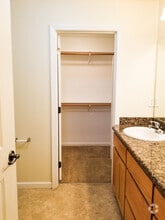 Building Photo - 2541 Corona Ave