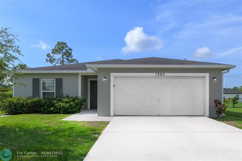 Foto principal - 1292 SW Lawndale Ave