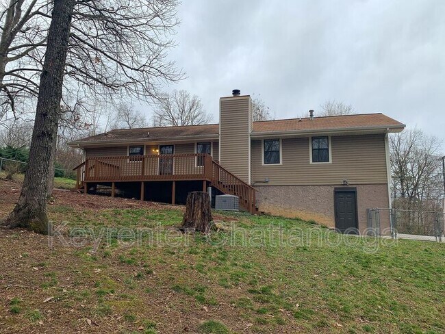 Building Photo - 8912 Quail Run Dr