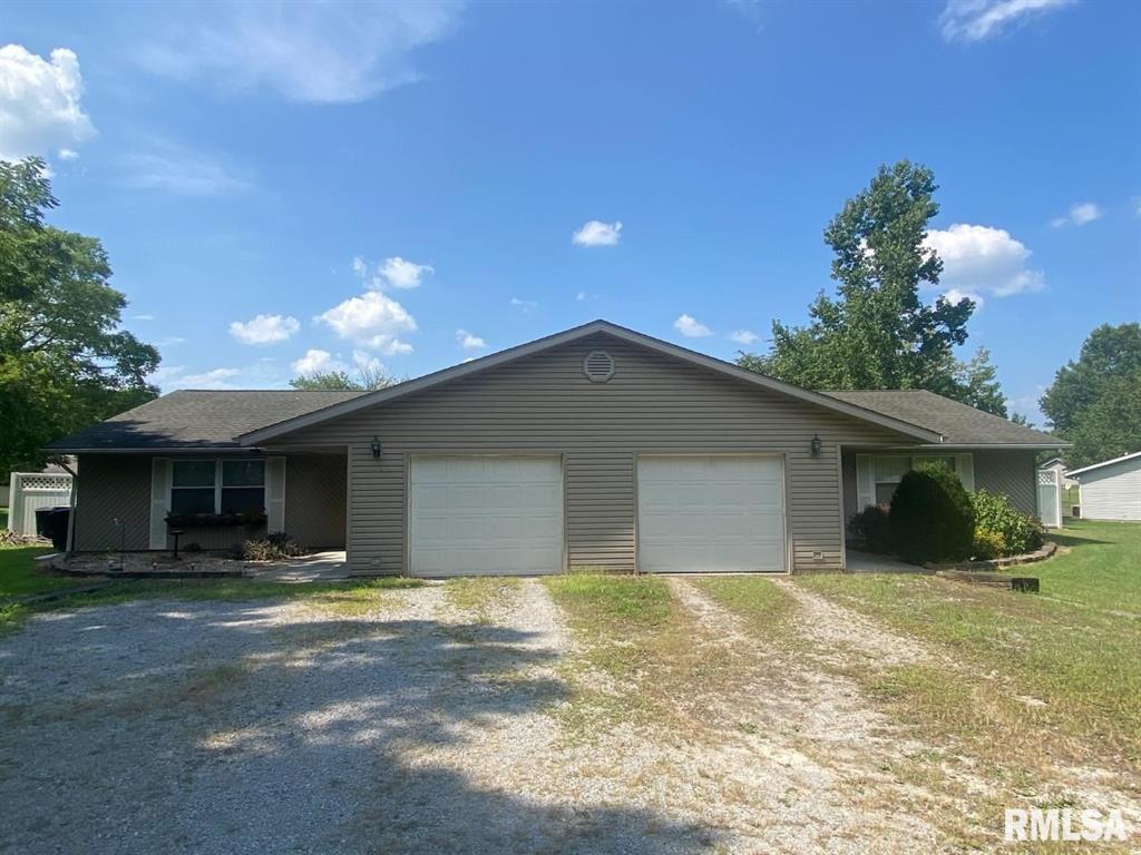 Foto principal - 5443 Country Club Rd
