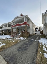 Building Photo - 10012 Greenview Ave