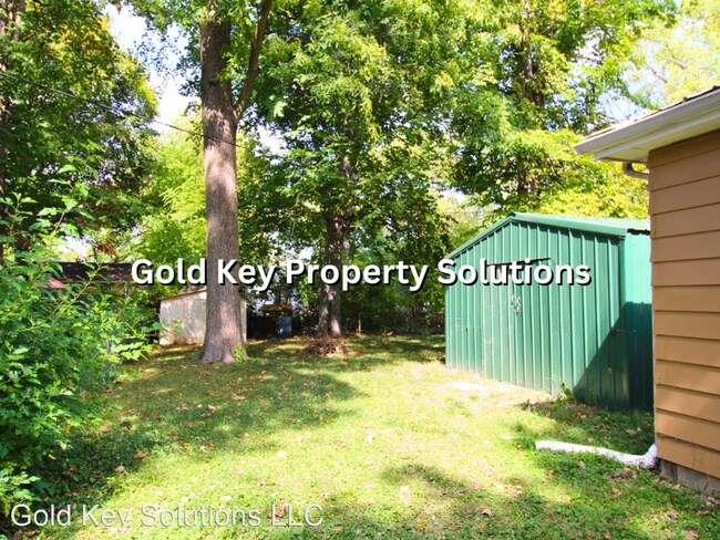 Foto del edificio - 3 br, 1 bath House - 2620 E 6th St