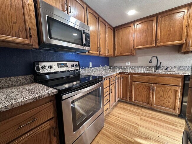 Foto del edificio - 11330 Fair Oaks Blvd