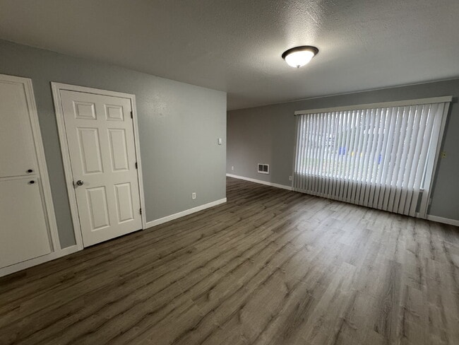 Photo - This 2 bed, 1 bath duplex unit offers convenient access to Berrydale and Harrison Parks and withi... Apartment