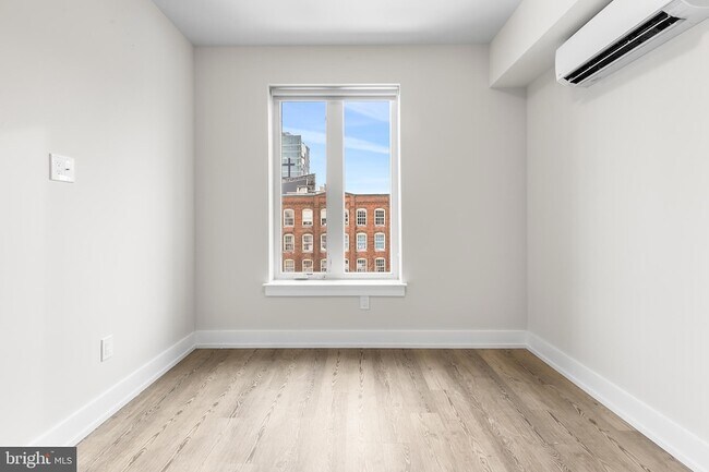 Foto del edificio - 214 Vine St