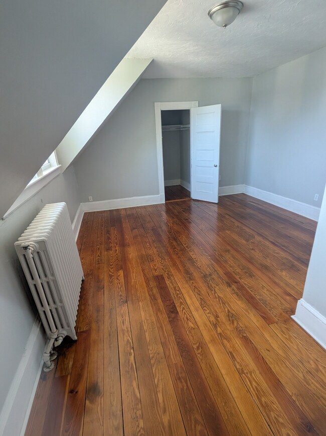 Foto del edificio - 135 Readville St
