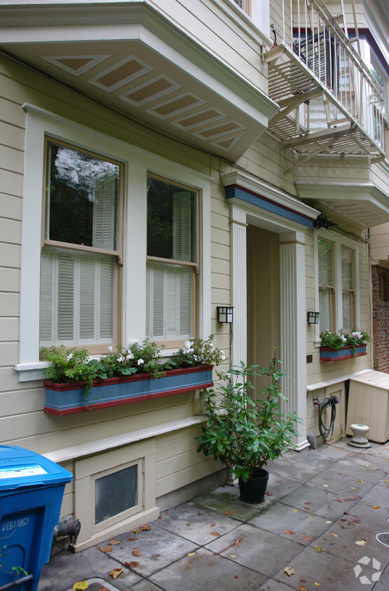 Foto del edificio - 60 Macondray Ln