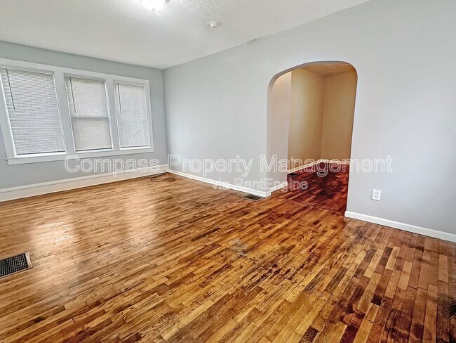 Foto del edificio - 951 Bridge St NW