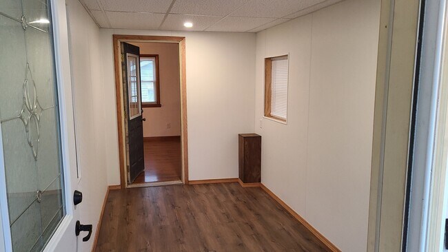 Building Photo - 422 N Ottokee St