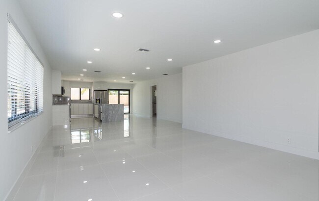 Foto del edificio - 524 NW 53rd St
