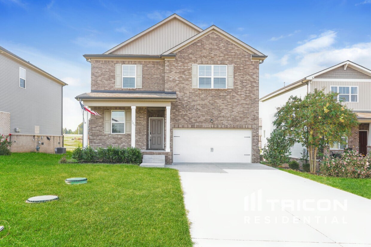 Foto principal - 105 Davenport Dr