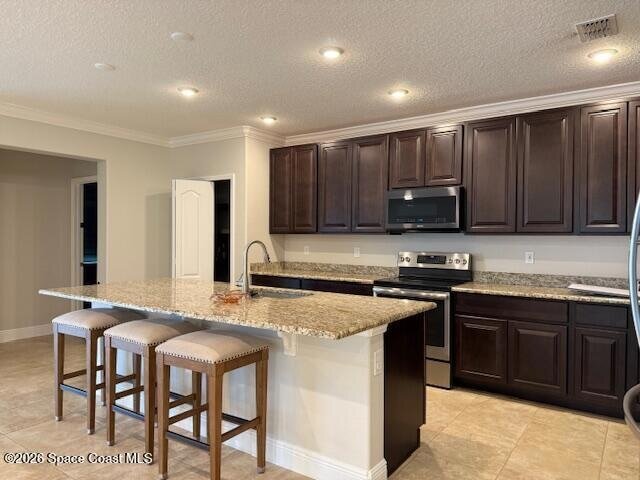 Foto del edificio - 940 Bear Lake Dr