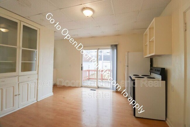 Foto del edificio - 608 Anderson Ave