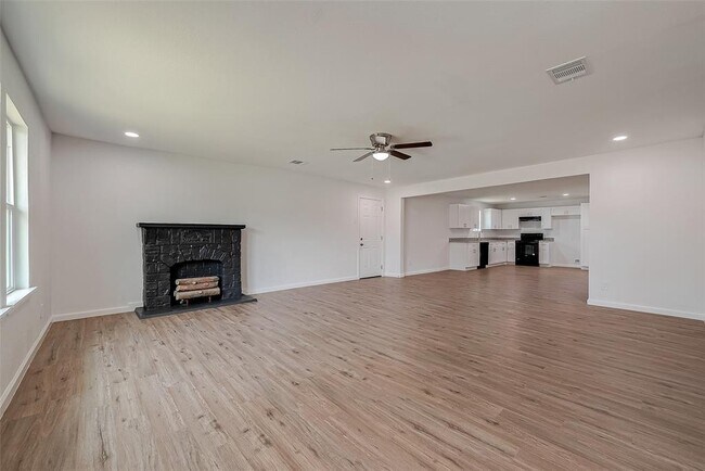 Foto del edificio - 4702 Majestic St