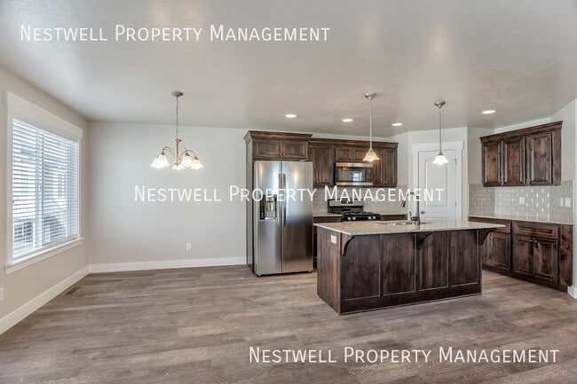 Building Photo - 58 N 2100 W