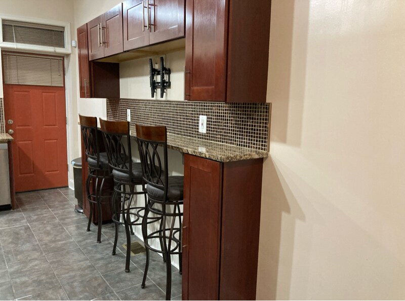 Foto principal - 2223 Brookfield Ave