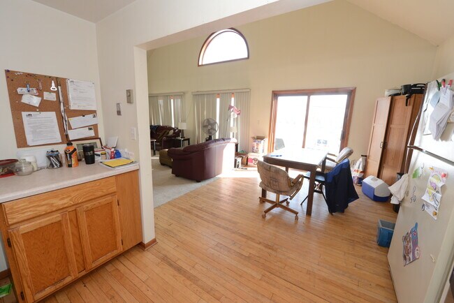 Foto del edificio - 23 W Niagara St