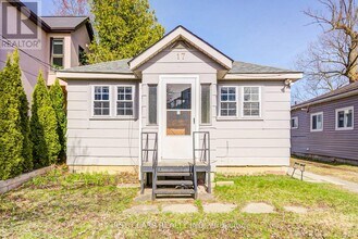 Building Photo - 17 Willowbank Ave