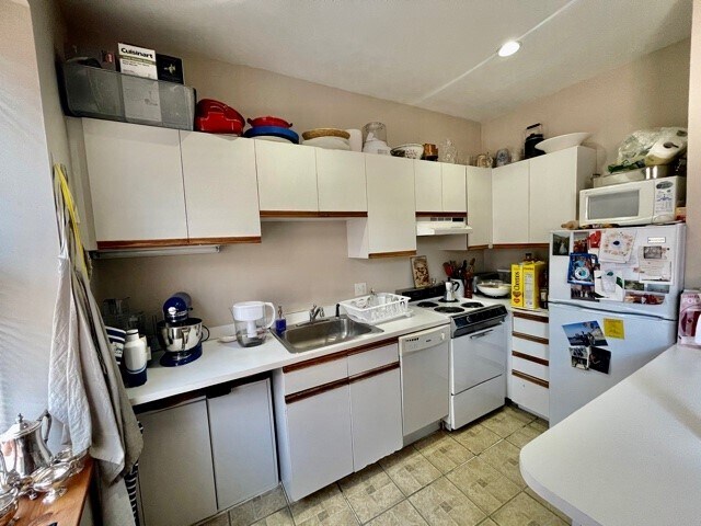 Foto del edificio - 10 Garden Ct St