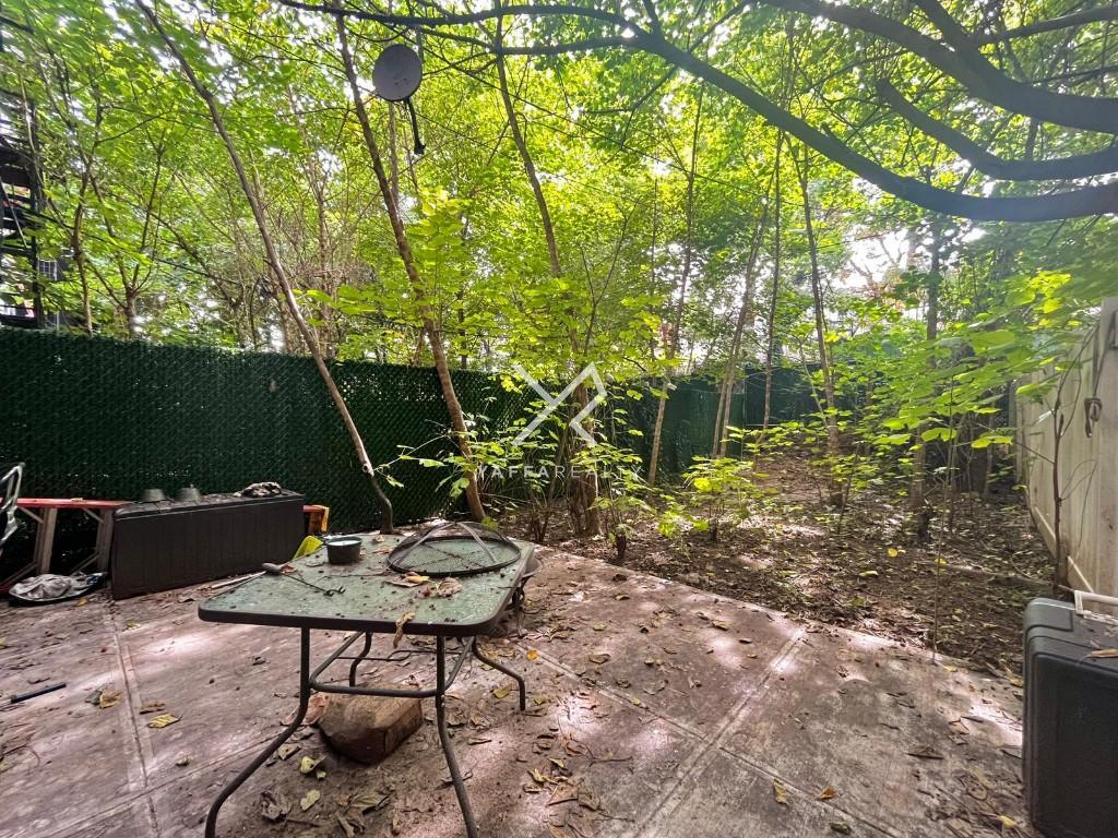 Foto principal - 812 Saint Johns Pl