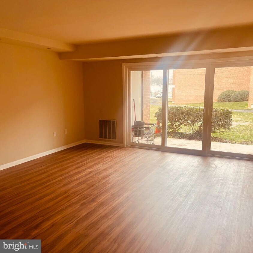 Primary Photo - 3807 St Barnabas Rd