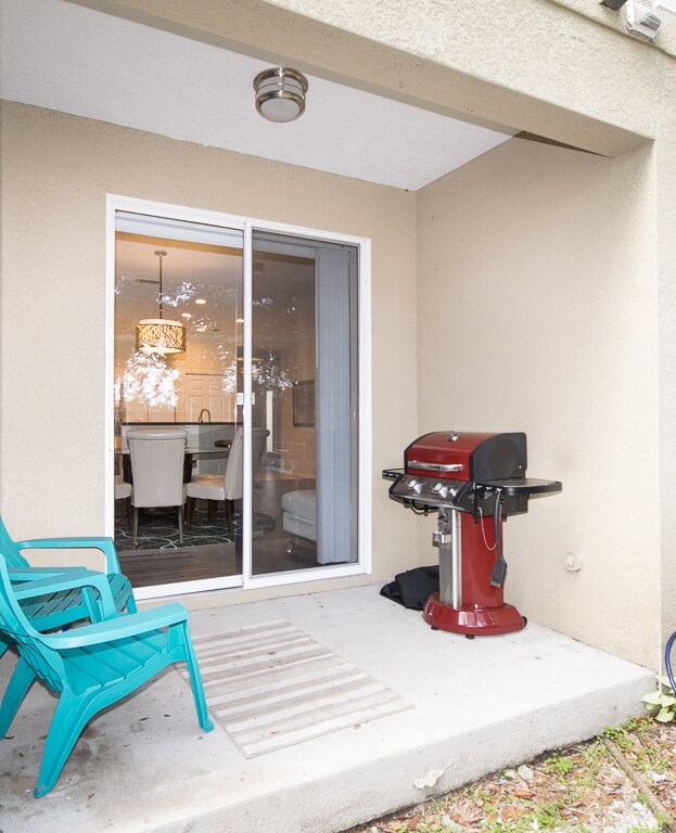 Patio / outdoor space - 4010 Alan Drive