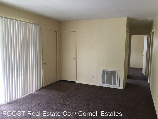 Building Photo - 540 Mead Ln
