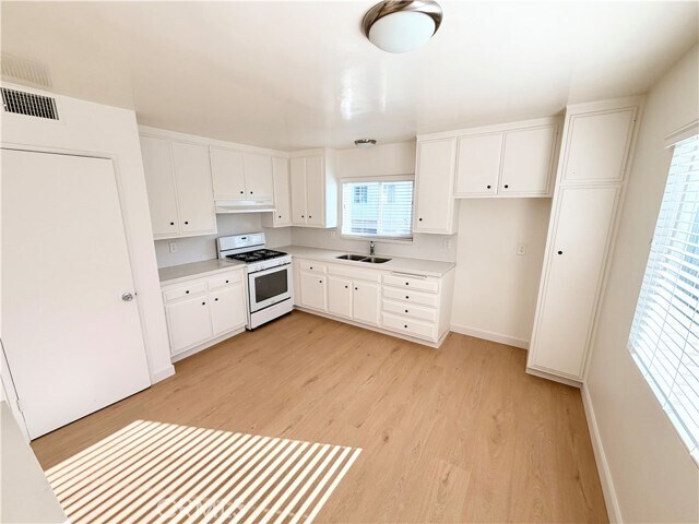 Foto del edificio - 313 W Avenida Palizada