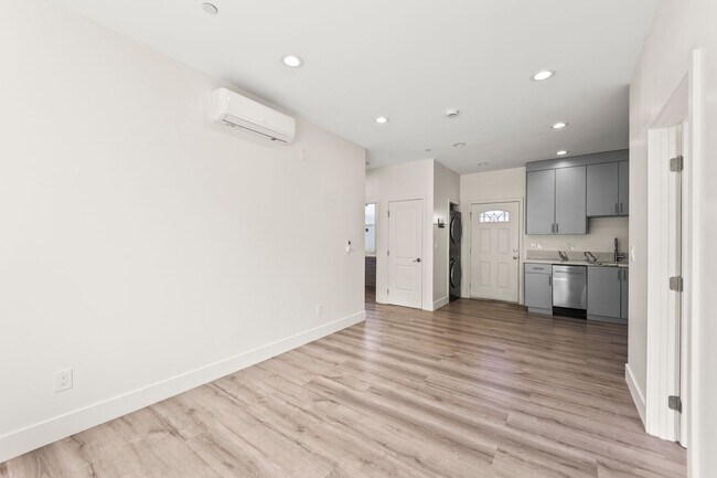 Foto del edificio - 1327 23rd St
