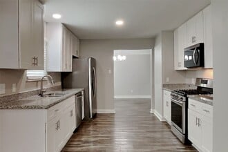 Building Photo - 19642 Cypress Bough Dr