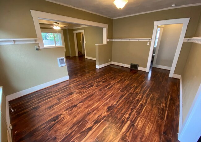 Foto del edificio - 3216 N Stevens St