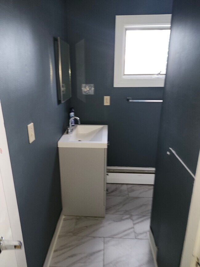 Baño completo - 10 Abbott St