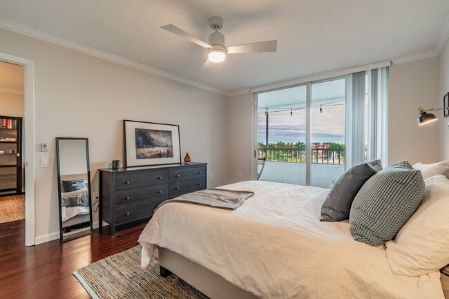 Building Photo - 2333 Feather Sound Dr
