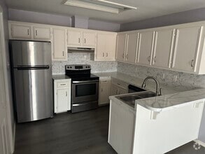 Building Photo - 3200 N 25 1/2 St