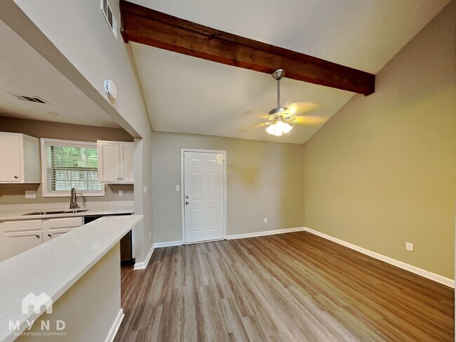 Foto del edificio - 4385 Coopers Creek Dr SE