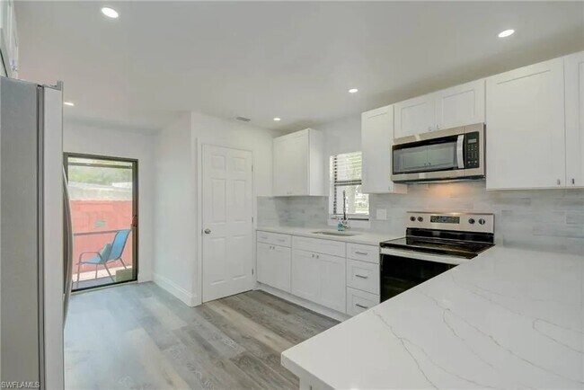 Foto del edificio - 27650 Imperial Shores Blvd